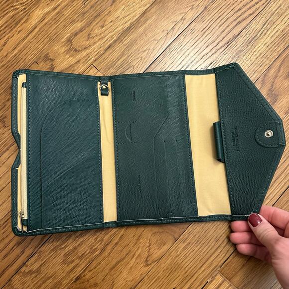 Zoppen Multi-Purpose RFID Blocking Passport Holder Travel Wallet Dark Green - Picture 2 of 7